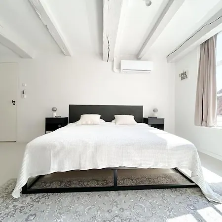 Wijnkopershuis Hendricksz Apartman *