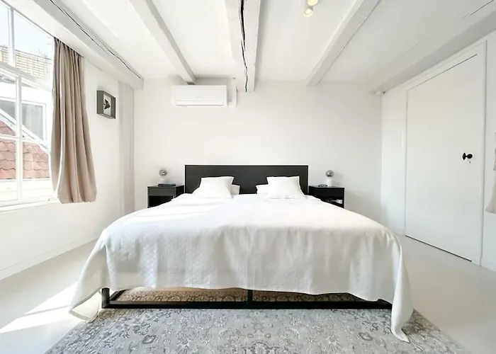 Wijnkopershuis Hendricksz Apartment Amsterdam