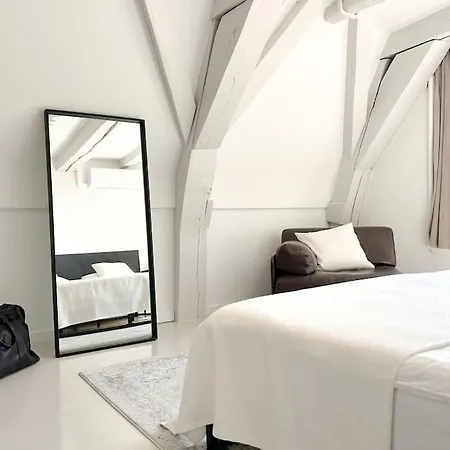 Wijnkopershuis Hendricksz Apartament *